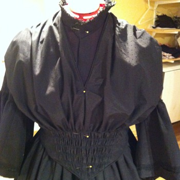 Full 1st Stage Victorian Mourning - 1850's - Victorian Era