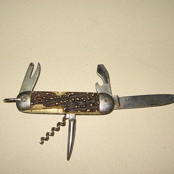 Pocket Knives - Tools and Hardware