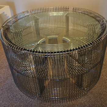 Art Deco round chrome glass 6 chair set. - Furniture
