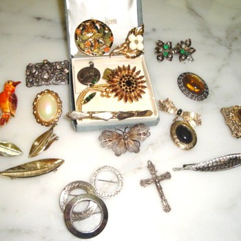 My Grandmothers costume jewelry - Costume Jewelry
