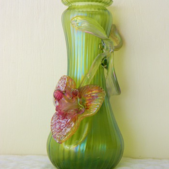 Nouveau Kralik Iridescent Floriform Handle Ribbed Vase - Art Glass