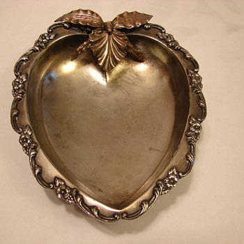 Meriden Quadruple Plate
