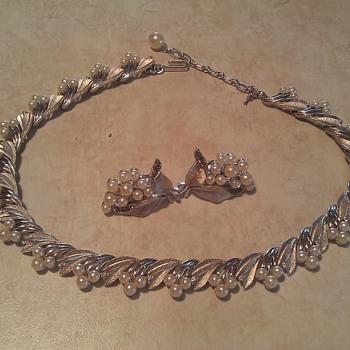 Trifari Demi Set - Costume Jewelry