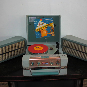 My latest portable record player - Electronics