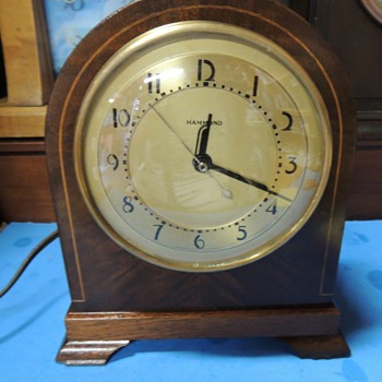 1940-41 Hammond Art Deco Mantel Clock, "Chancellor" - Art Deco