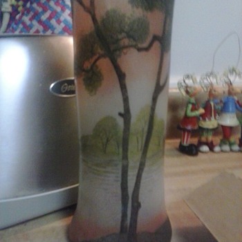 oriental? 1920s work of art.please help me to identify this piece - Glassware