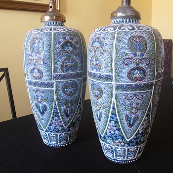 Pair of chinese(?) vases