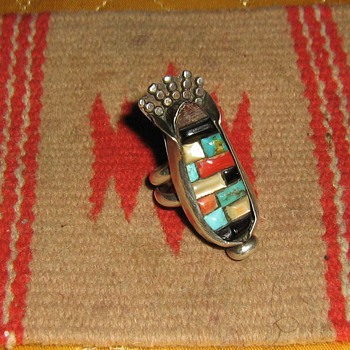 Zuni Ear of Corn ring "as is" missing its tassel