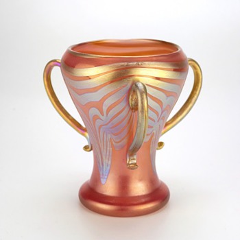 Three Handle Loetz Phänomen Genre - Art Glass