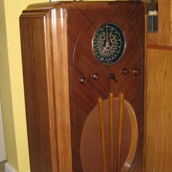 Arvin RHYTHM MASTER 627 circa1936 - Radios