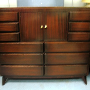 1940's Modern Bedroom Set