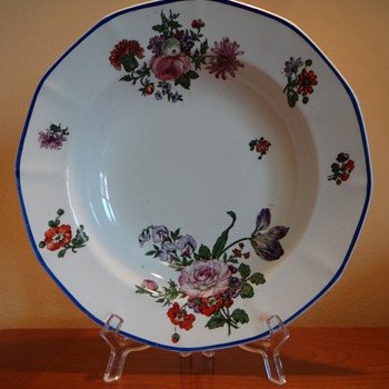 ROYAL DOULTON - ENGLAND  - China and Dinnerware