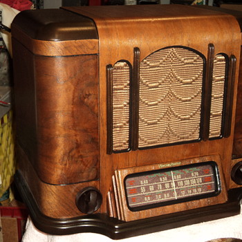 westinghouse model 683 - Radios