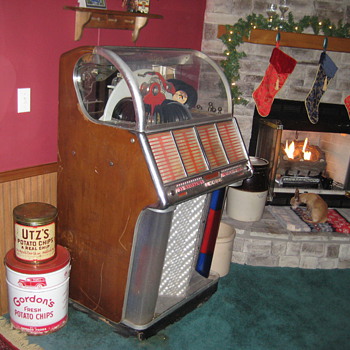 My 1953 Wurlitzer JukeBox 