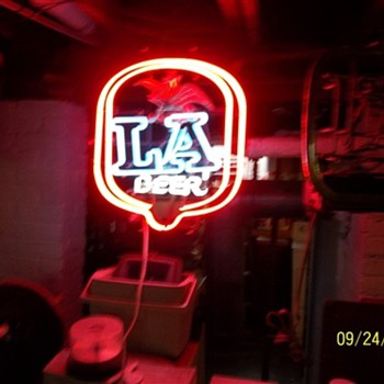 L A Beer Neon