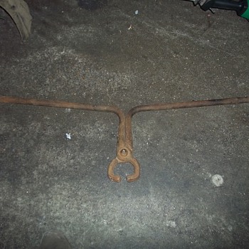 RAIL TONGS