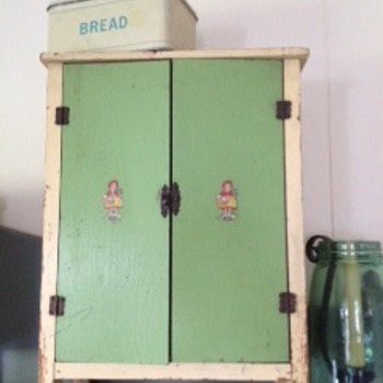 In love with my green and creme furniture!!! - Furniture