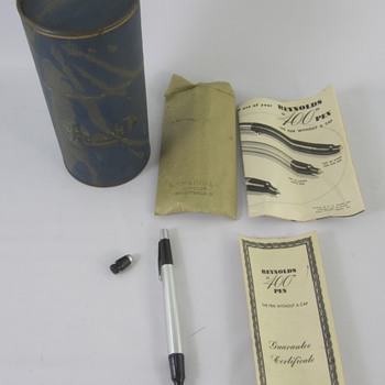Reynolds International 400 Ink Pen