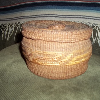Old Tsimshian woven Basket (Native American Pacific North Coast)