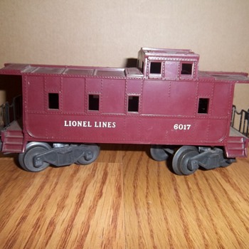 Lionel Trains Collection- Caboose #6017 - Model Trains