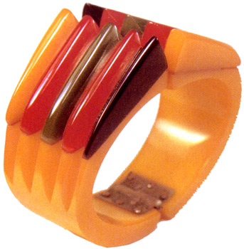 Bracelet, hinged bangle, Bakelite, c. 1935-45, "Philadelphia" style Bracelet, hinged bangle, Bakelite, c. 1935-45, "Philadelphia" style