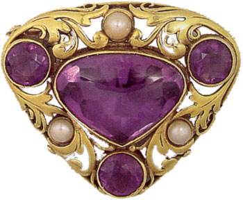 Brooch/pin, amethysts, yg, pearls, c. 1910-20, signed "F.G. Hale" for Frank Gardiner Hale, Boston, MA Brooch/pin, amethysts, yg, pearls, c. 1910-20, AM, rounded inverted triangle, saw-pierced foliate scrolls enclosing a lg central bezel-set buff-top amethyst of conforming shape, a cir-cut amethyst bezel-set in each corner, and bezel-set round pearl on each side, appl rect plaque on rev mkd "F.G. Hale" for Frank Gardiner Hale, Boston, MA
