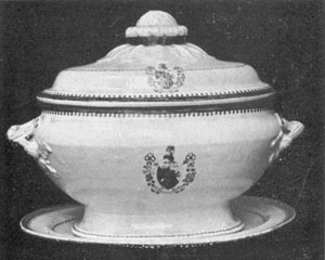 Oriental Lowestoft, Circa 1790: It has a blue-and-gold enamel border, armorial decoration, and "braided" handles. Oriental Lowestoft, Circa 1790: It has a blue-and-gold enamel border, armorial decoration, and "braided" handles.