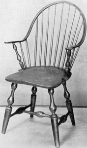 18th Century New England Windsor: The way the back is made in one piece and bent into a U-shape shows the skill of its maker who was working late in the 18th Century. 18th Century New England Windsor: The way the back is made in one piece and bent into a U-shape shows the skill of its maker who was working late in the 18th Century.