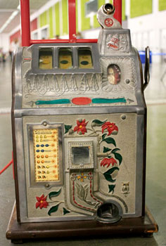 Claire and Josh's early 1900 slot machine. Claire and Josh's early 1900 slot machine.