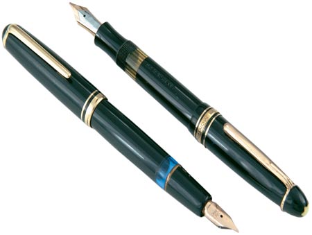 This Montblanc No. 256 store display pen, marked “Unverkauflich” (“not for sale”) is also from the collection of Barry Gabay. Photo courtesy of "Pen World." This Montblanc No. 256 store display pen, marked “Unverkauflich” (“not for sale”) is also from the collection of Barry Gabay. Photo courtesy of "Pen World."