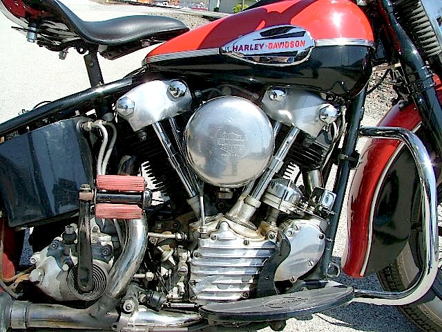 The Harley Knucklehead, such as this 1941 from Mike's collection, gets its name from the shape of the tops of the cylinder heads. The Harley Knucklehead, such as this 1941 from Mike's collection, gets its name from the shape of the tops of the cylinder heads.