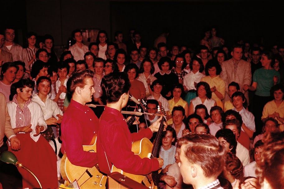 Glenn and Jerry Glenn and Jerry, playing a Tommy Edwards deejayed dance in March of 1959. Admission was around 35 cents.