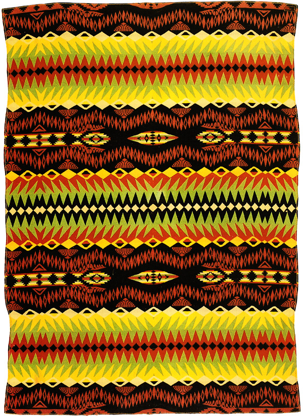 Pendleton banded robe A 1910 Pendleton banded robe, also offered in the 1904 catalog as a round corner blanket. Via "Language of the Robe."