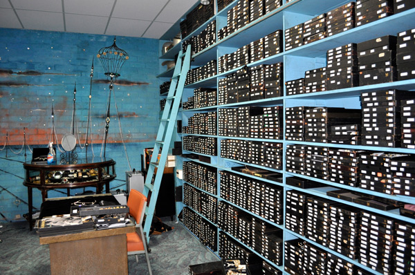 studioladder This turquoise vault of Hollywood treasures has been meticulously preserved through half a century.