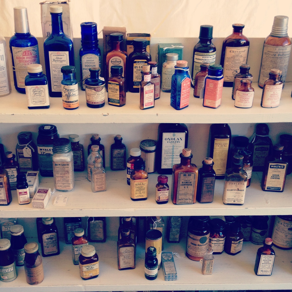 Dating antique medicine bottles-in-Wenhouquite