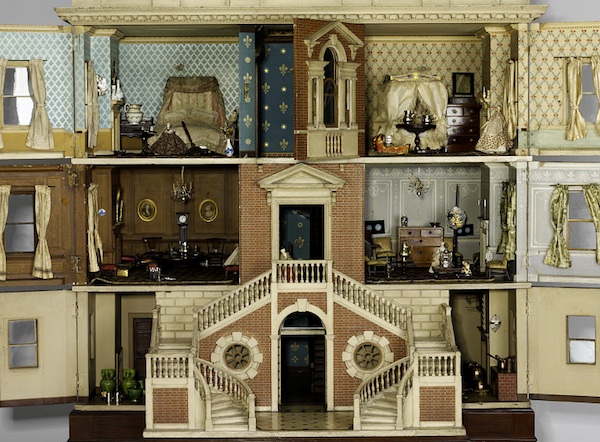 tatehouse The woman who owned the Tate Baby House from 1760 adorned it with the most exquisite decor possible. From the Victoria and Albert Museum collection.