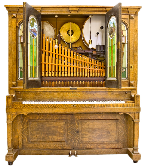 Seeburg Top: Durward R. Center of Baltimore, Maryland, restored this Welte Style No. 6 Concert Orchestrion from 1895. Above: The interior of a Seeburg G orchestrion from 1913 containing a piano, mandolin, snare drum, bass drum, timpani, cymbal, triangle, and flute and violin organ pipes. Via the National Music Museum, at the University of South Dakota, Vermillion.