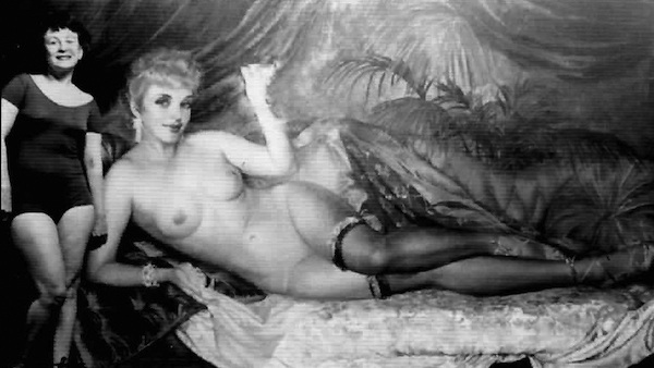 zoe3 At 52, Mozert painted the world's largest reclining nude for the Red Dog Saloon in Scottsdale, Arizona, in 1959. "Red Dog Rosie," based on a picture of herself, is taller than the artist was. Via "Tease!" #3.