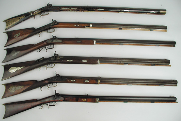 kentucky rifles A collection of American longrifles, also called Kentucky rifles. (Via deadlyweapons-army.blogspot.com)
