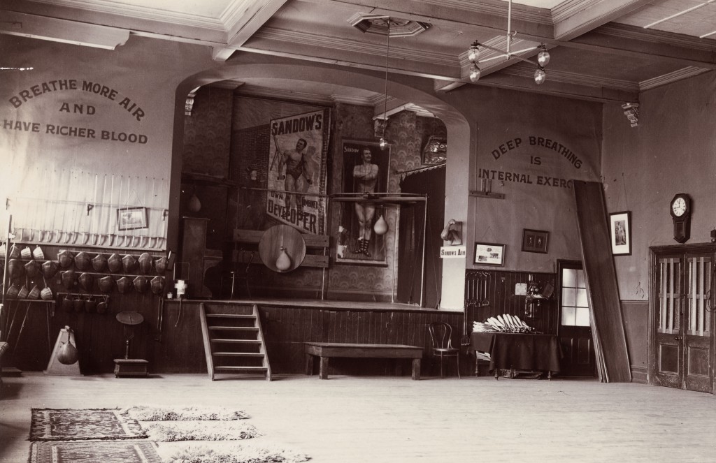 Northey's Northey’s School of Physical Culture, a New Zealand gym emphasizing the Sandow method. Photo by W.R. Clark. Courtesy Alexander Turnbull Library, Wellington, New Zealand.