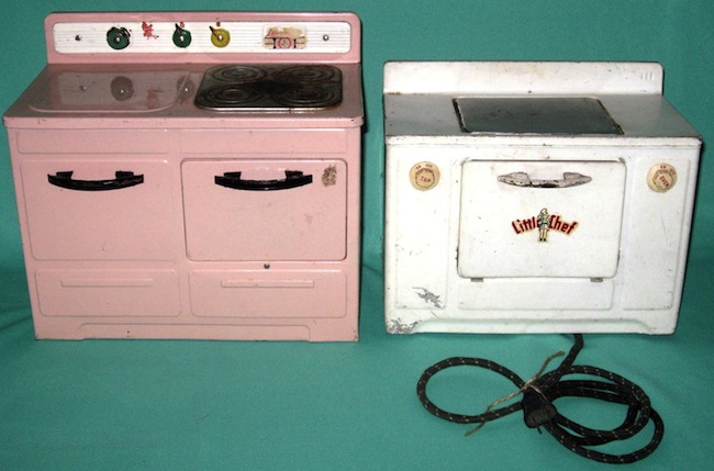 little_ovens Little Lady and Little Chef electric toy ovens, both from the 1950s.