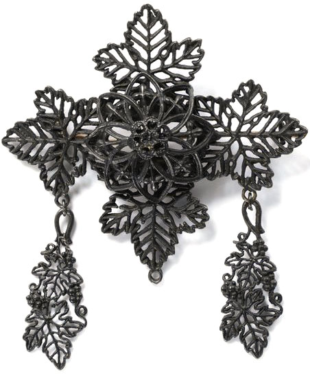 This leafy brooch is thought to have been designed by Johann Conrad Geiss. Photo via the Victoria and Albert Museum.