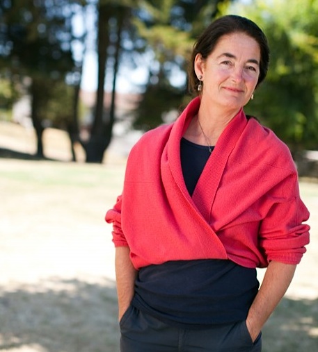 SF_localwisdom31_lynda Lynda Grose found this cashmere sweater at Goodwill. It's actually a large men's sweater that she's twisted into a cowl-neck shrug. (Photo by Paige Green, via Local Wisdom)