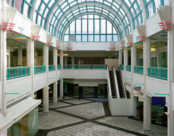 deadmall A Flickr snapshot of a "dead mall" with an empty anchor store. (Via DeathandTaxesMag.com)