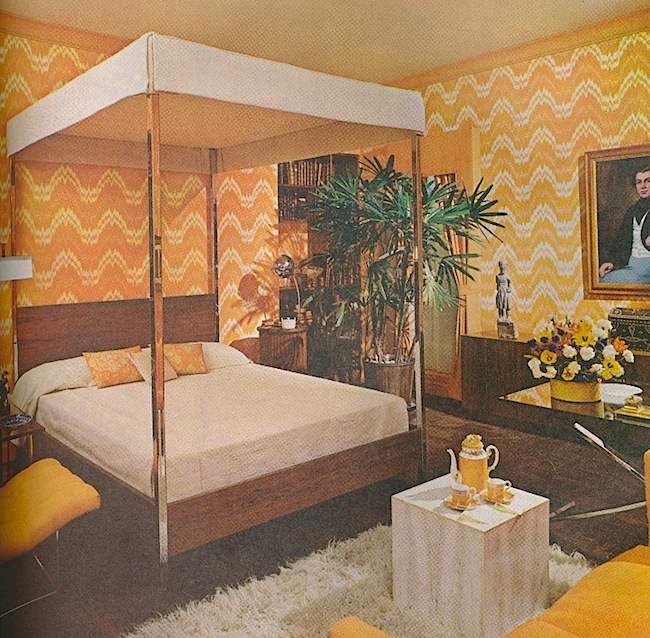 darcy_model2 A Bloomingdale's model room by Barbara D'Arcy featuring "flame stitch" wallpaper. (Via ThePeakofChic.blogspot.com, from "House & Garden's Complete Guide to Interior Decoration")