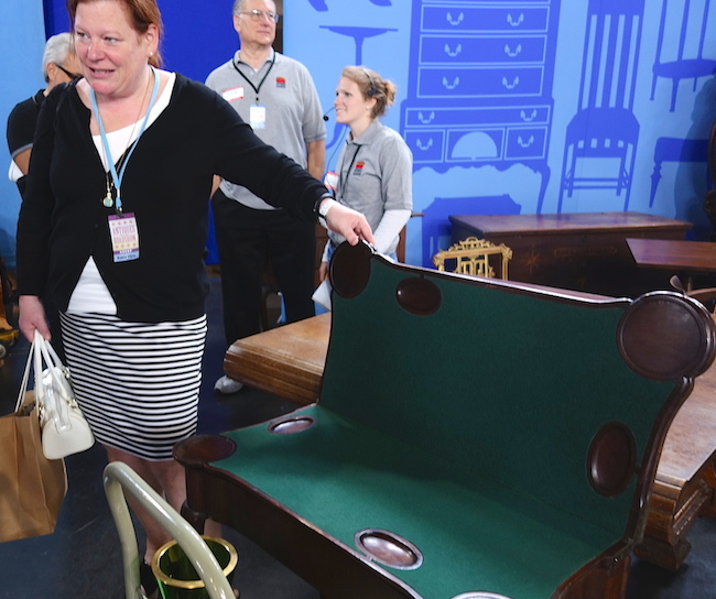 roadshow_janetable Jane's friend Lee, who brought her to the "Antiques Roadshow" set, reveals the secret gaming tabletop built into Jane's George II-style table.