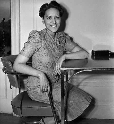 vbg_janebolin Jane Bolin was the first black woman to graduate from Yale Law School, and in 1939, she made headlines when the New York mayor appointed her to the Domestic Relations Court, making her the first black female judge in the U.S.