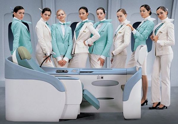 airlines_koreanair_currentEDIT After coveting the current Korean Air uniform by Gianfranco Ferre, Muskiet scored one this summer.