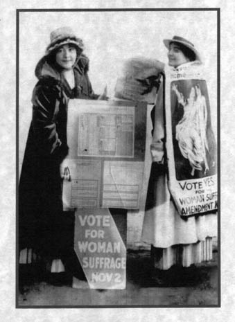 trina_10s_artists_roseoneill_suffrage Rose O'Neil and her sister Callista campaign for women's suffrage. (Via "Pretty in Ink")