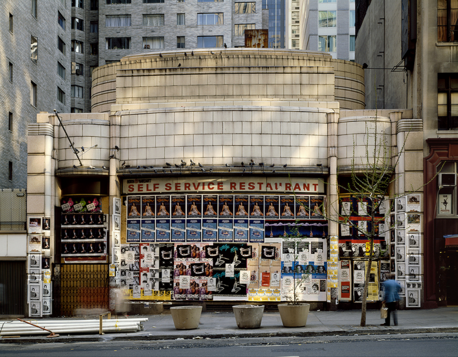 Horn & Hardart's defunct 57th Street location in New York, as seen in the 1980s. Via <a href="https://www.flickr.com/photos/35225219@N04/5358938706">Carl Burton's flickr</a>.